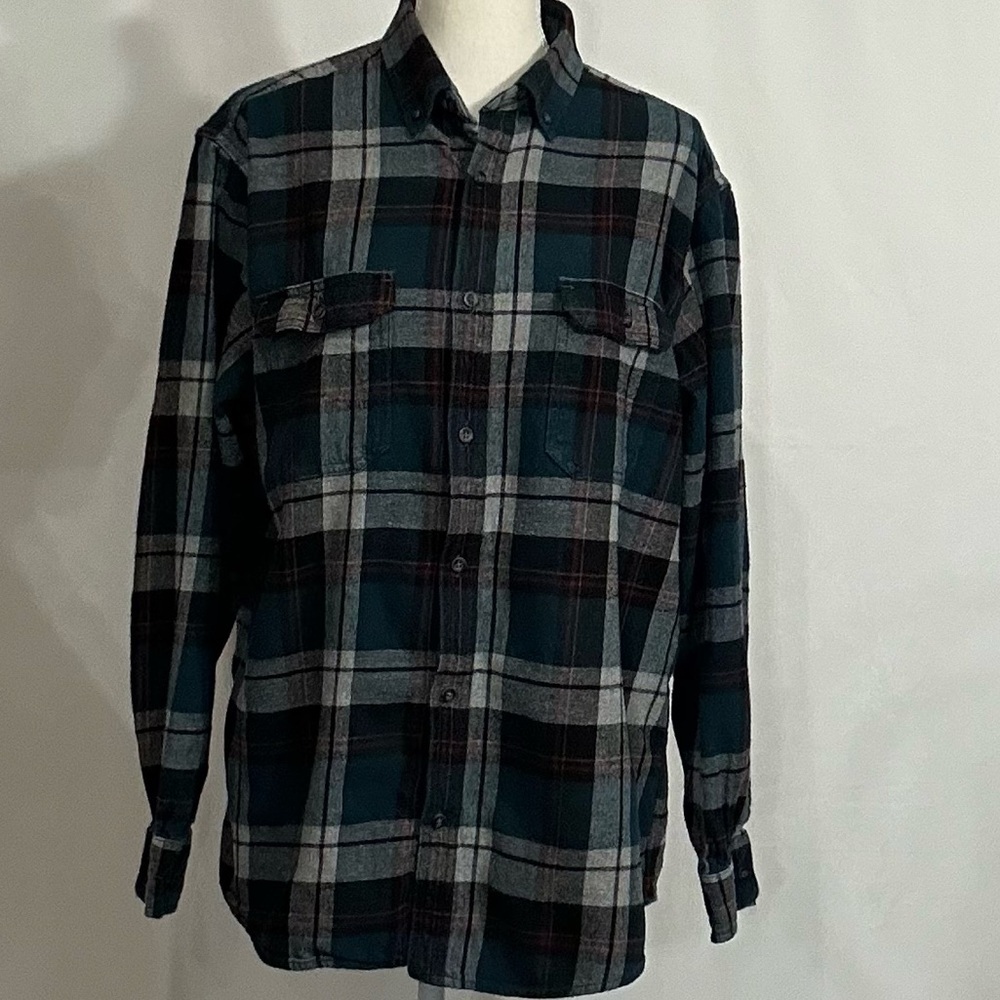 Green and Gray Casual Button Down Shirt with Plaid Design - Picture 1 of 6